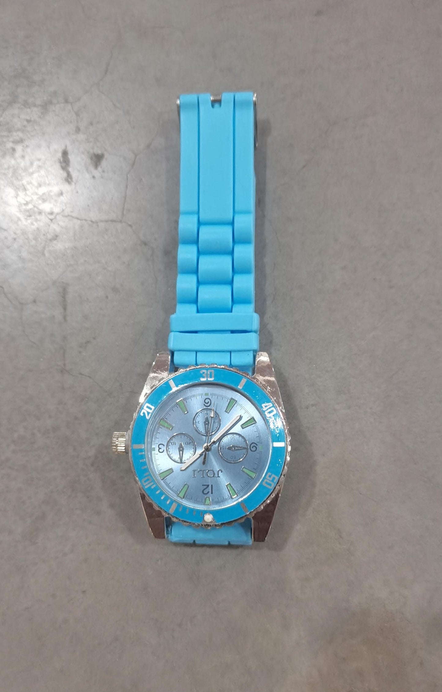 Creative Smoke Grinder.